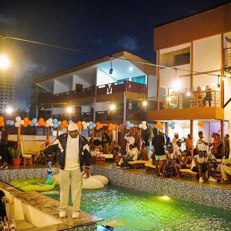 Vogue Beach Resort 拉各斯 外观 照片
